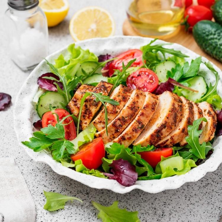 Small Grilled Chicken Salad